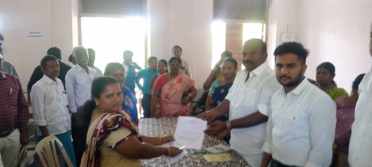 பெயர் திருத்தம் கோரி மனு., உடனடி தீர்வு கண்டு ஆணை வழங்கல்!!