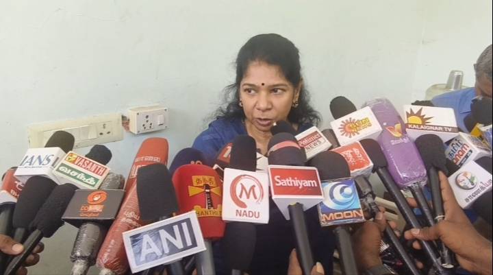 பஹல்காம் தாக்குதலை அரசியல் ஆக்கி ஆதாயம் தேடுவது நாட்டின் பாதுகாப்பிற்கு மிகப்பெரிய பங்கமாக அமைந்துவிடும் - எம்.பி. கனிமொழி பரபரப்பு பேட்டி!!