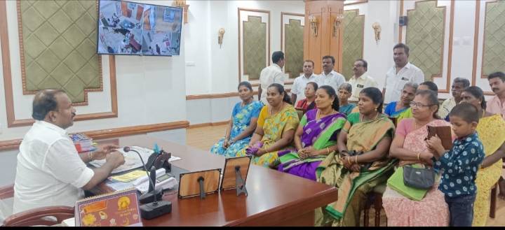 தூத்துக்குடி பாரதி நகர் பகுதியில் புதிய குடிநீர் குழாய், புதிய தார் சாலை மற்றும் பாதாள சாக்கடை வசதி - 45 வது வார்டு பகுதி மக்கள் மேயருக்கு நன்றி!!