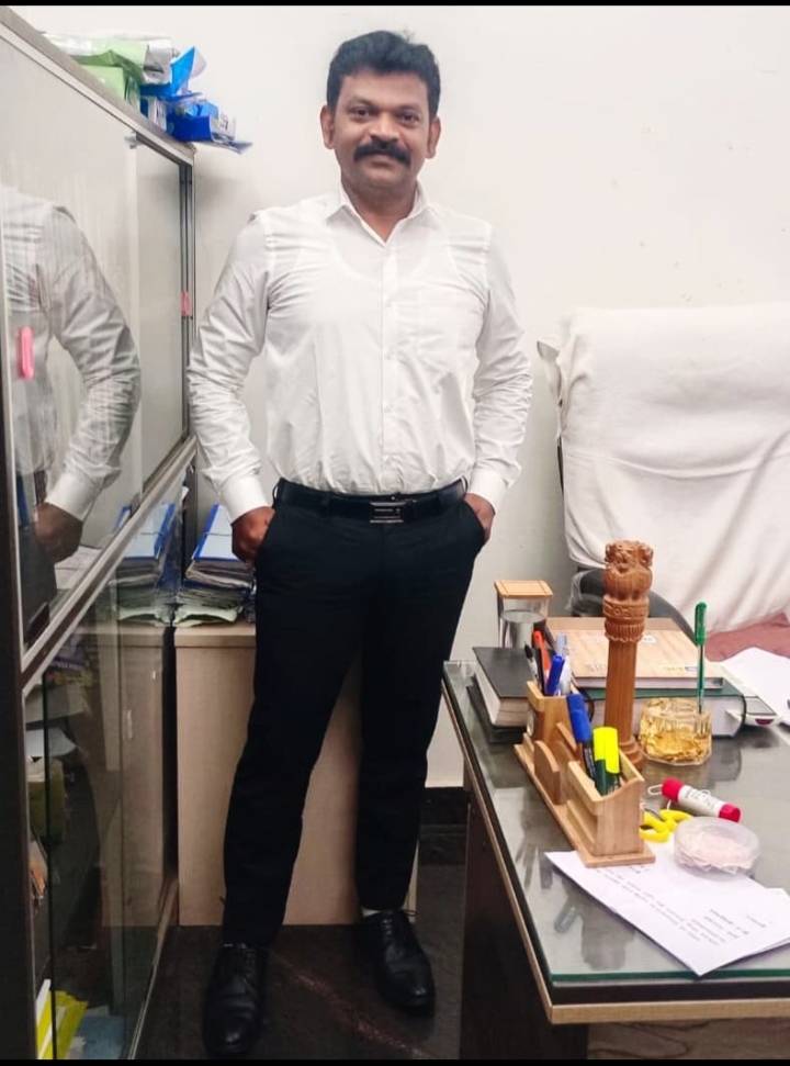 அரங்கம் அதிரட்டுமே! விசிலு பரக்கட்டுமே!! கரங்கள் உசரட்டுமே!!! - வழக்கறிஞர் ரமேஷ் பாண்டியன்!!