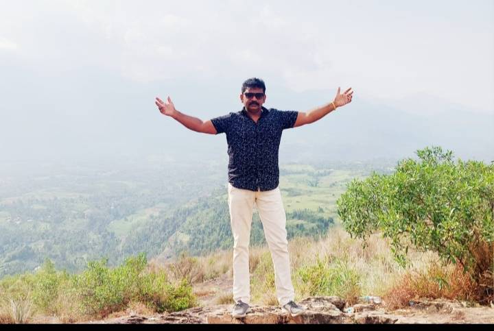 வழக்கறிஞர் ரமேஷ் பாண்டியன் அறிவுறுத்தல் : "இயற்க்கையை நேசி இயற்க்கையான (சுத்தமான) காற்றை சுவாசி!! 
