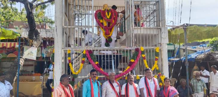 தூத்துக்குடி மாவட்ட மதிமுக சார்பில் காமராஜரின் பிறந்தநாளை முன்னிட்டு அவரது சிலைக்கு மாநில தீர்மானக்குழு உறுப்பினர் பேச்சிராஜ் தலைமையில் மரியாதை!!