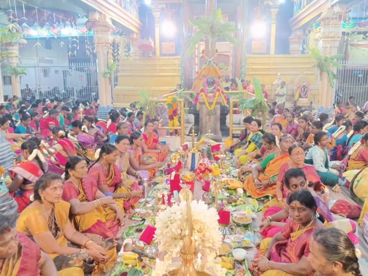 தூத்துக்குடி சண்முகபுரம் ஸ்ரீ பத்திரகாளியம்மன் கோவிலில் வரலட்சுமி திருவிளக்கு பூஜை நடைபெற்றது!!