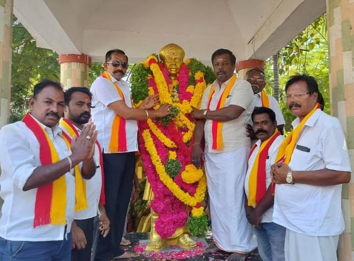 கப்பலோட்டிய தமிழர் வ.உ. சிதம்பரனாரின் 154 வது பிறந்தநாள் விழா - தூத்துக்குடி சமக சார்பில் மாவட்ட செயலாளர் மாலைச்சூடி அற்புதராஜ் தலைமையில் மாலை அணிவித்து மரியாதை!!
