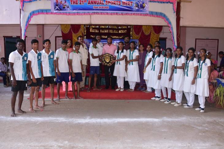 தூத்துக்குடி போல் பேட்டை கீதா மெட்ரிக்பள்ளியில் விளையாட்டு விழா நடைபெற்றது!!