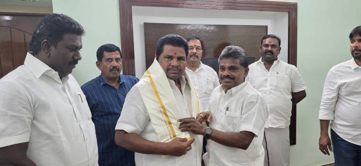 ஒட்டப்பிடாரம் எம்எல்ஏ சண்முகையா, அமைச்சர் அனிதா ஆர். ராதாகிருஷ்ணனுக்கு பிறந்தநாள் வாழ்த்து!!