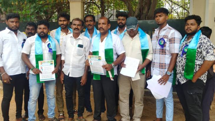 ஏரல் பகுதியில் அரசு மருத்துவமனை, தொழிற்சாலை, அரசு பேருந்து சேவை கோரி ஆட்சியரிடம் மனு!!
