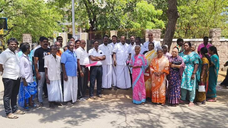 தூத்துக்குடி லயன்ஸ்டவுன் பகுதியில் 55 மீனவக் குடும்பங்கள் வாழ்வாதாரப் பிரச்சினை – ஆட்சியரிடம் மனு!!
