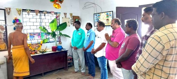 தூத்துக்குடி பிரஸ் கிளப்பில் சரஸ்வதி பூஜை பக்தி பூர்வமாக நடைபெற்றது!!