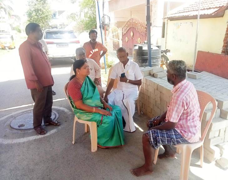தூத்துக்குடி திமுக பாக முகவர் மனைவி சாலை விபத்தில் உயிரிழப்பு – அமைச்சர் கீதாஜீவன் நேரில் ஆறுதல்!!
