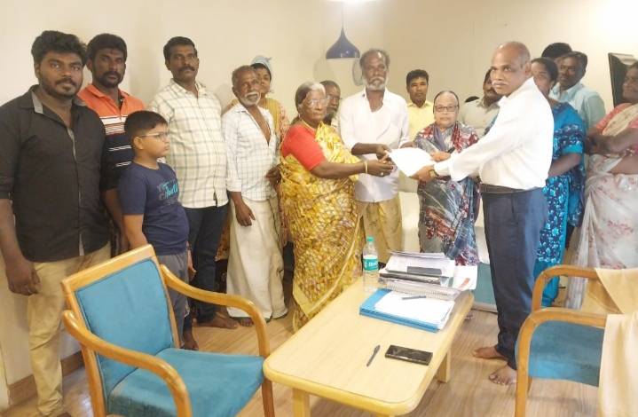 “லயன்ஸ் டவுன் மக்களுக்கு நம்பிக்கையின் ஒளி – வீடுகளை காப்பாற்ற உறுதி கூறிய லஞ்ச ஒழிப்பு பாபு”