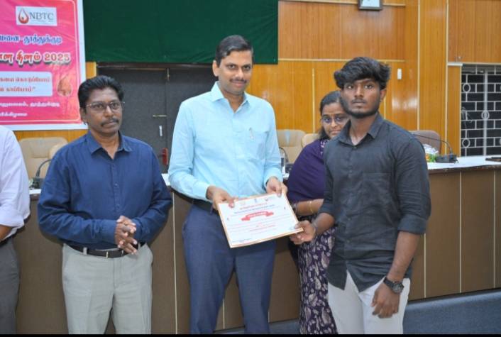 தூத்துக்குடியில் “மகிழ்வித்து மகிழ்” அறக்கட்டளைக்கு ஆட்சியரின் பாராட்டு!