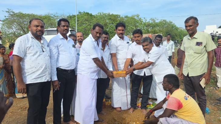 ஓட்டப்பிடாரம் தொகுதியில் கல்வி மற்றும் பொதுமக்கள் நலனைக் குறிவைத்து பல்வேறு மேம்பாட்டு பணிகள் தொடக்கம்!!
