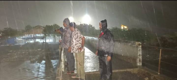 “கனமழையிலும் தூத்துக்குடி பாதுகாப்பு – அனைத்தையும் கண்காணித்து செயல்படுகிறது மாநகராட்சி: மேயர் ஜெகன் பெரியசாமி”
