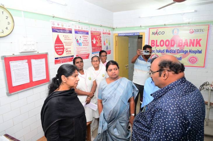 தூத்துக்குடி அரசு மருத்துவமனையில் மழை பாதிப்பு: கனிமொழி கருணாநிதி நேரில் ஆய்வு!!