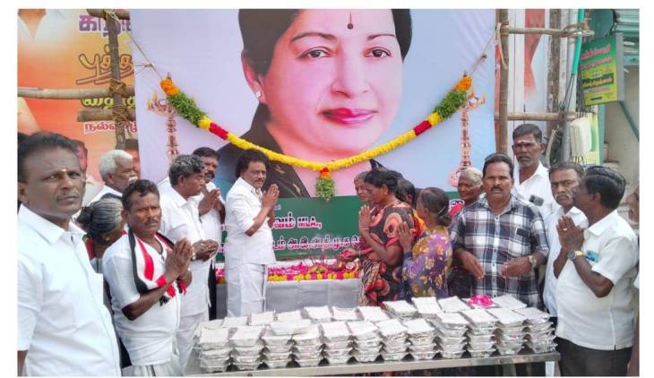 முன்னாள் முதல்வர் ஜெயலலிதாவின் 9ஆம் ஆண்டு நினைவு நாள்: ஓ.பி.எஸ் அணியினர் ஏசாதுரை தலைமையில் மலரஞ்சலி – பொதுமக்களுக்கு அன்னதானம்!!
