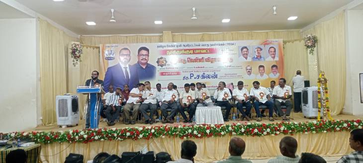 கேபிள் டிவி ஆபரேட்டர்களுக்கு நலத்திட்ட உதவிகள் வழங்கி சிறப்பு செய்த நிறுவனத் தலைவர் சகிலன்!!
