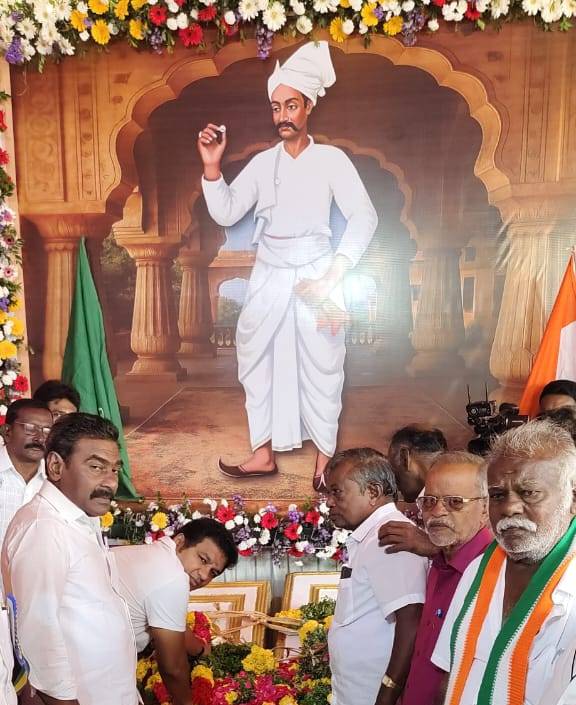 பாண்டியபதி தேர்மாறன் 273வது ஜெயந்தி விழா: தூத்துக்குடியில் ஐஎன்டியுசி சார்பில் பெருமாள்சாமி மரியாதை!!
