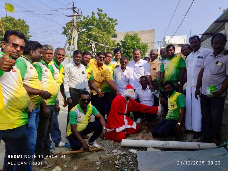 கிறிஸ்துமஸ் சிறப்பு மரம் நடும் விழா: தூத்துக்குடியில் மேயர் ஜெகன் பெரியசாமி மரக்கன்றுகள் நட்டு தொடக்கம்!!