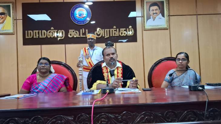 சாலையில் மாடு திரிந்தால் இனி மாநகராட்சிக்கே சொந்தம்! ஜனவரி 1 முதல் கடும் நடவடிக்கை – மேயர் ஜெகன் பெரியசாமி அறிவிப்பு!!