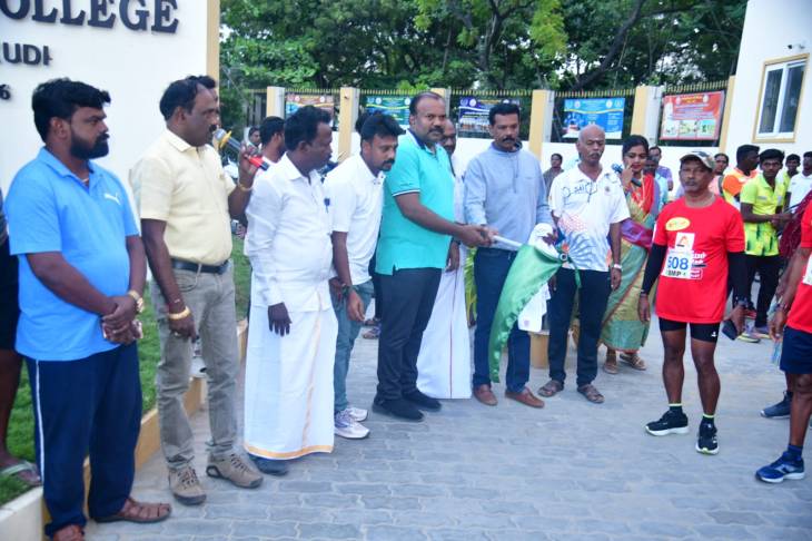 தமிழர் பண்பாட்டை ஓட்டமாக பறைசாற்றிய தமிழன்டா சங்கமம் மினி மாரத்தான் – மேயர் ஜெகன் பெரியசாமி தொடக்கம்!!