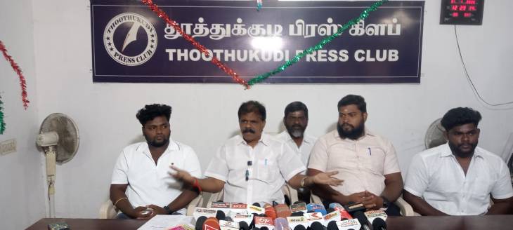 “இது சினிமா இல்லை… சட்டமன்ற தேர்தலில் விசில் சத்தம் கேட்காது!” – விஜயை கடுமையாக விமர்சித்த பி.டி.செல்வகுமார்!!