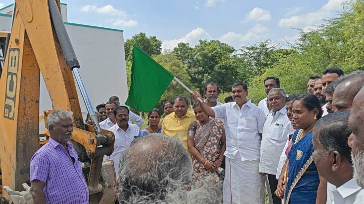 ஜி.வி. மார்கண்டேயன் எம்எல்ஏ பங்கேற்பில் தூத்துக்குடி மாவட்டத்தில் கோவில் திருப்பணி, குடிநீர், கல்வி மற்றும் நகர்ப்புற வளர்ச்சி பணிகள் துவக்கம்!!