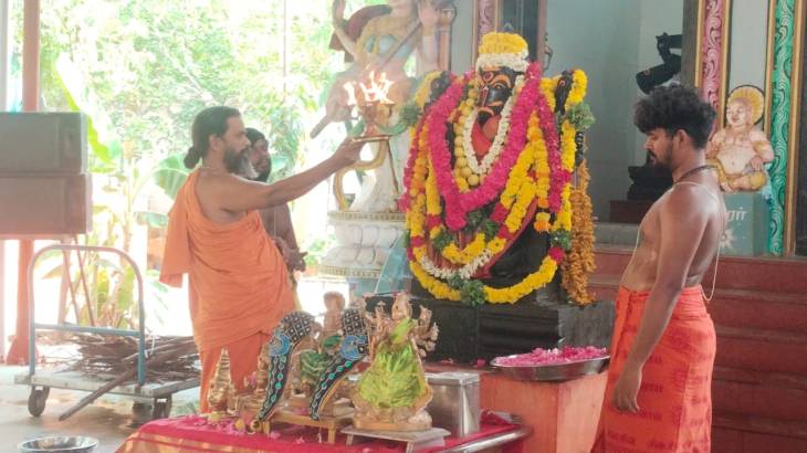 பிரத்தியங்கிரா ஆலயத்தில் மஹா யாகம்: பக்தர்கள் திரளாக பங்கேற்பு!!