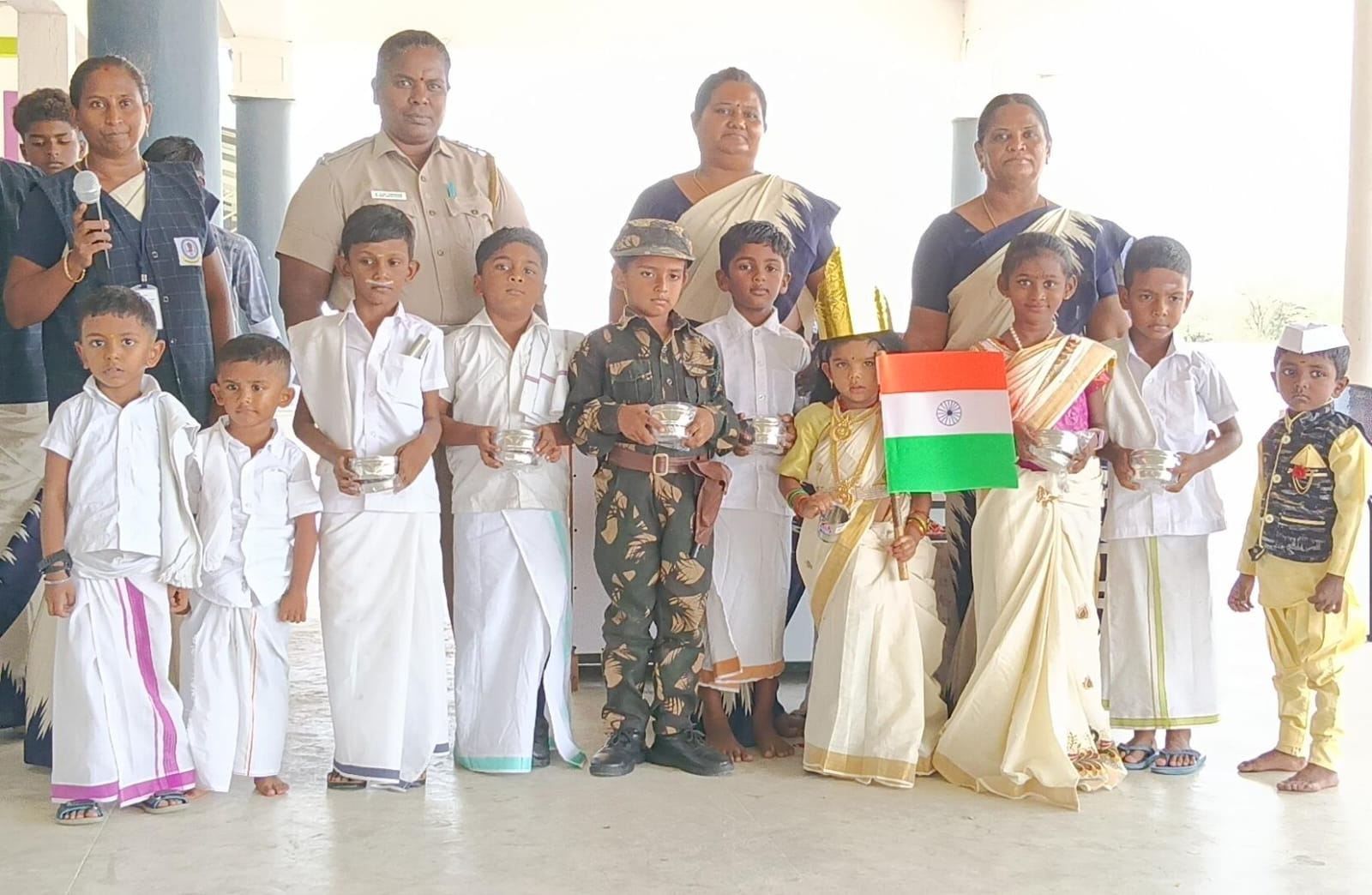 காமராஜர் பிறந்தநாளை முன்னிட்டு கன்னியம்மாள் மெட்ரிகுலேஷன் பள்ளியில் கோலாகல விளையாட்டுப் போட்டிகள்!!