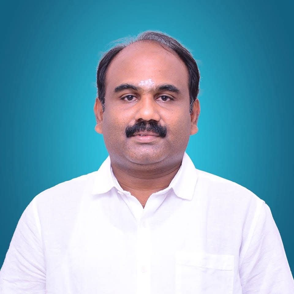 தூத்துக்குடி 2-வது ரயில்வே கேட் போக்குவரத்து நெரிசலுக்கு நிரந்தர தீர்வு தேவை: மத்திய இணையமைச்சர் டாக்டர் எல். முருகனுக்கு பாஜக மாவட்ட தலைவர் சித்ராங்கதன் கோரிக்கை!!