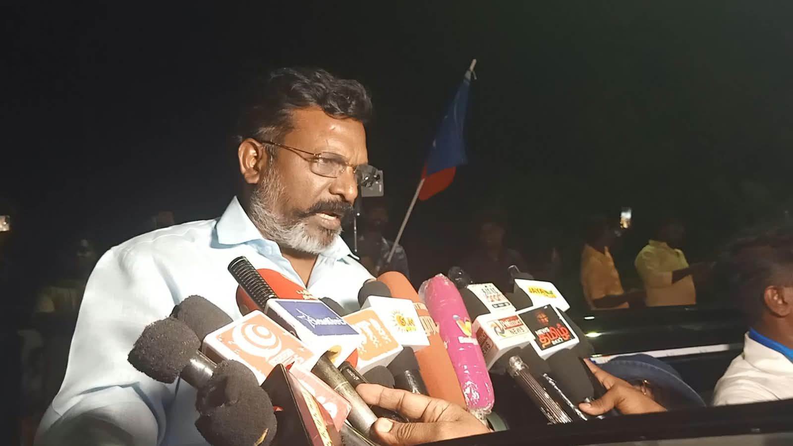 உப்பள தொழிலாளர்களின் போராட்டத்திற்கு திருமாவளவன் ஆதரவு! முதலமைச்சரை நேரில் சந்தித்து கப்பல் கட்டும் தள திட்டத்தை கைவிட வலியுறுத்துவேன்!!