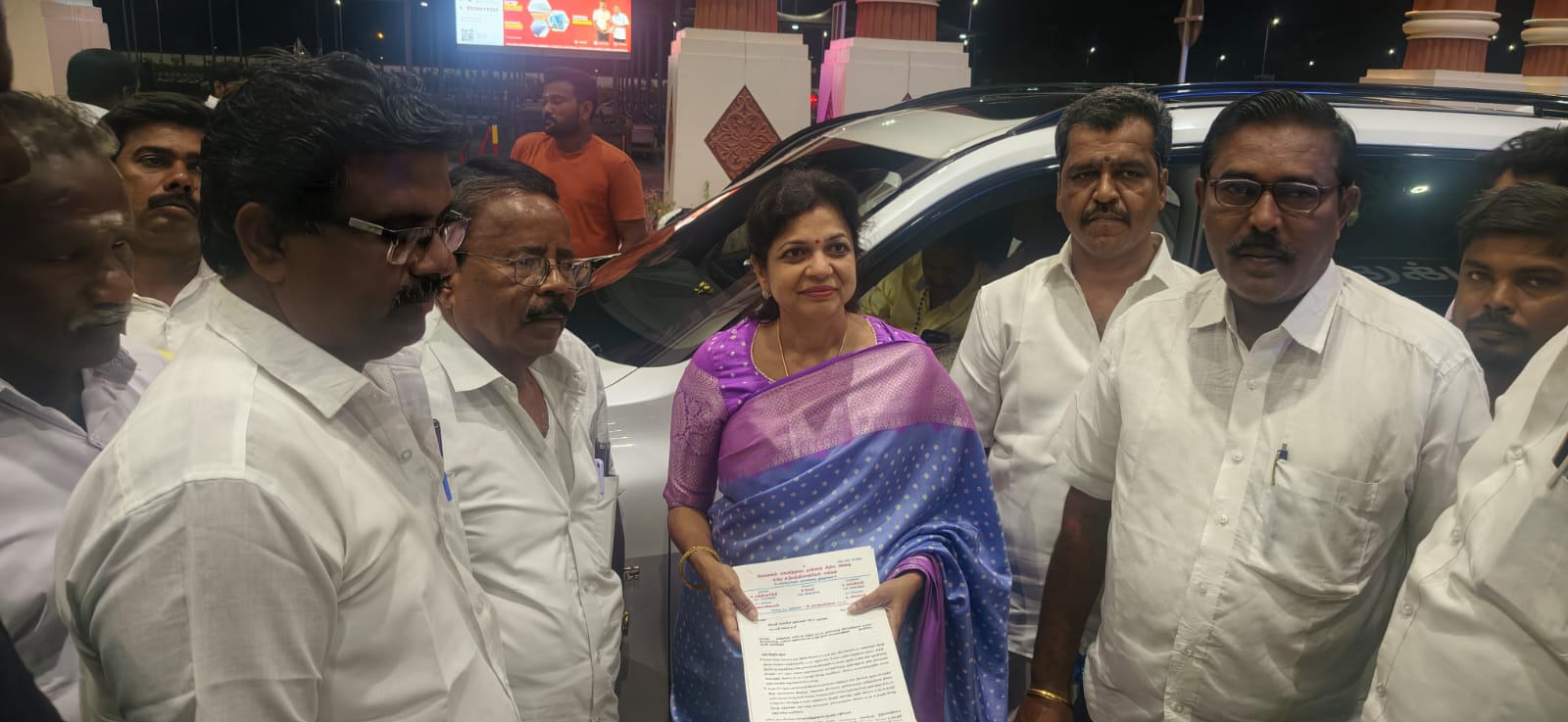 உப்பளங்களை பாதுகாக்க தொடர் போராட்டம்! சௌமியா அன்புமணியிடம் ஆதரவு கோரி உப்பு உற்பத்தியாளர்கள் மனு!!